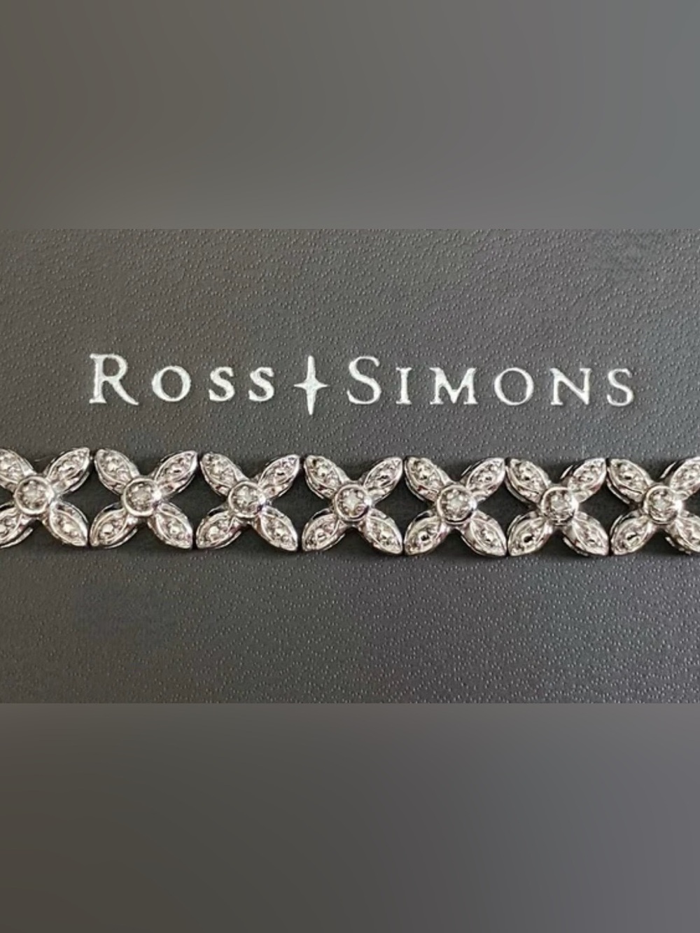 Ross Simon’s 925 Silver Flower-Link Bracelet with diamonds 7.25 in